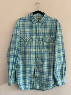 Duluth Trading Co Plaid Long Sleeve button down. Medium Men’s